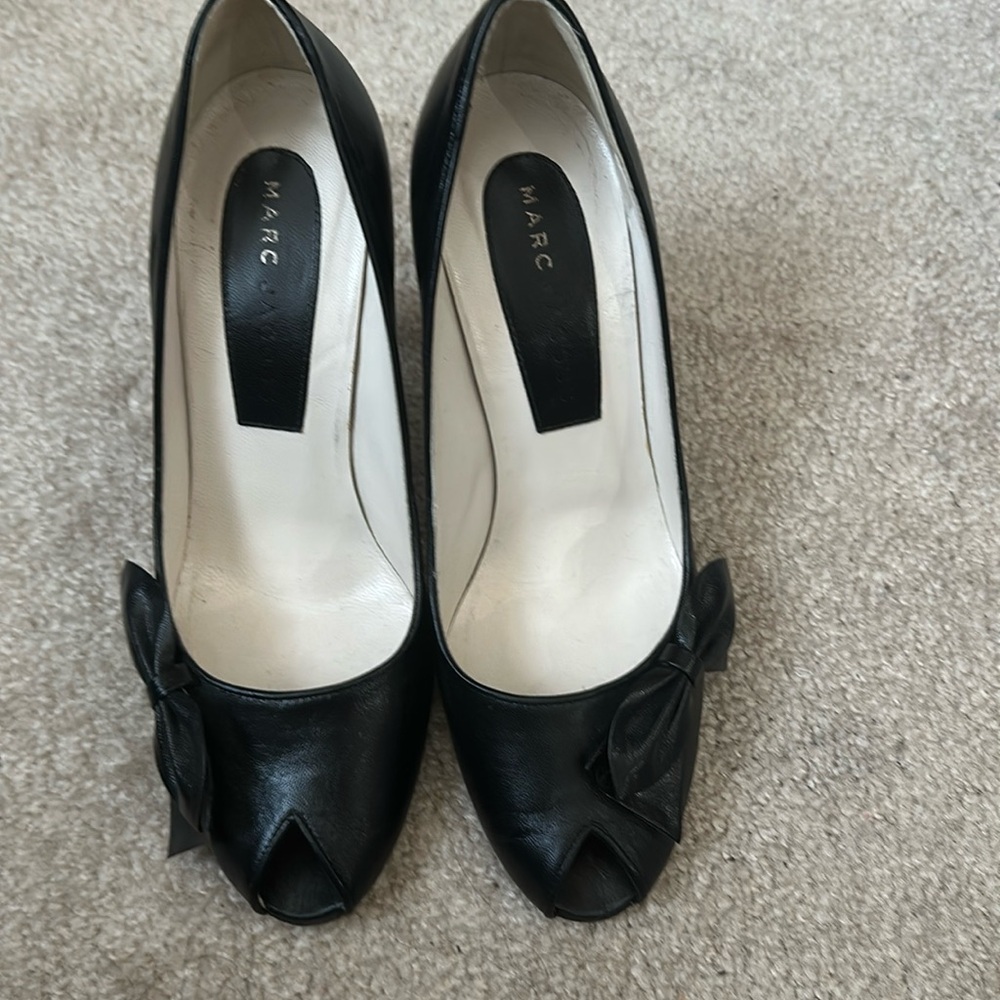 Marc Jacob's heels with bow detail.